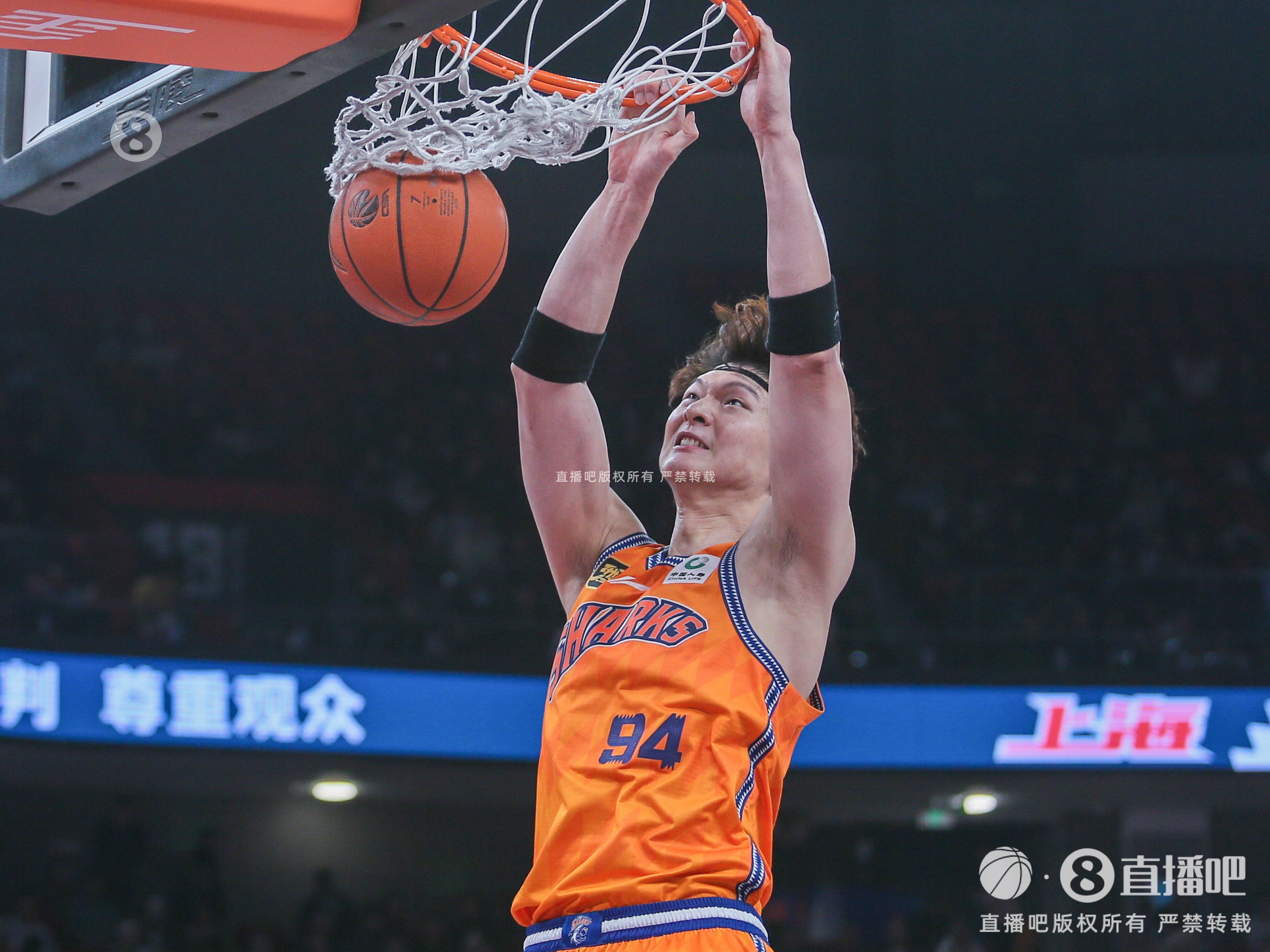 开云体育官网app-媒体人：如此高效的王哲林暌违久矣 青岛虽开局不利但也没放弃