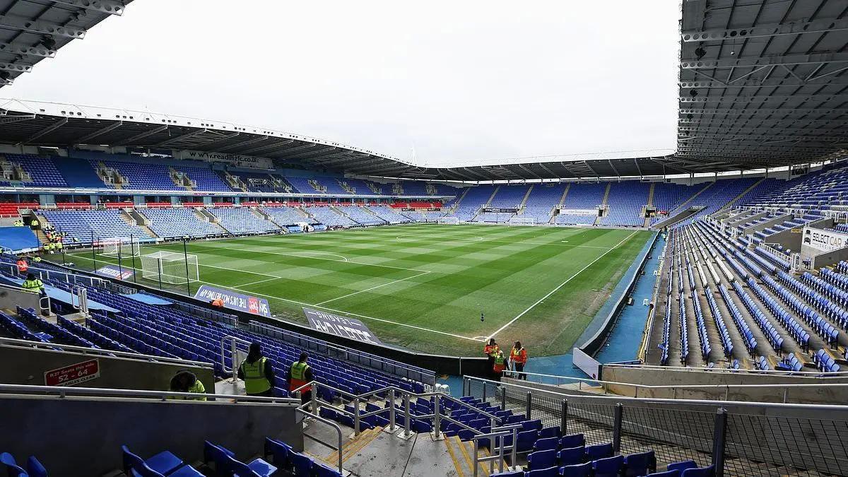 英甲雷丁队装备管理员因发表恐同言论，被英足总禁赛六场